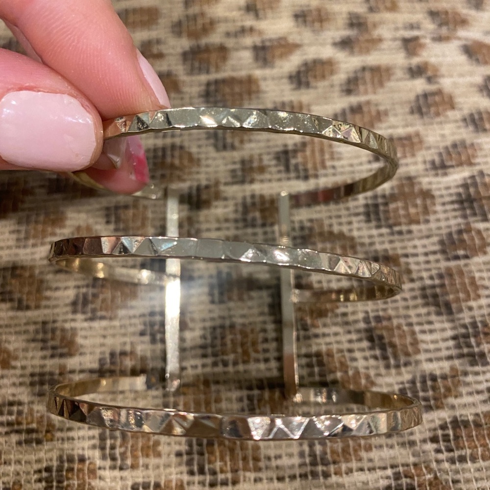 🔴Silver bangle bracelet